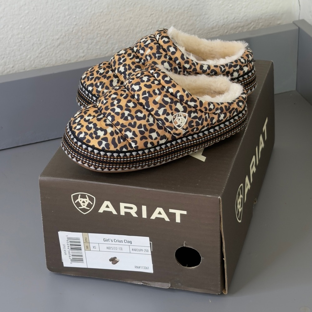Ariat Girl’s Crius Clog Leopard Print Slippers Kids Size 12-13 NEW IN BOX